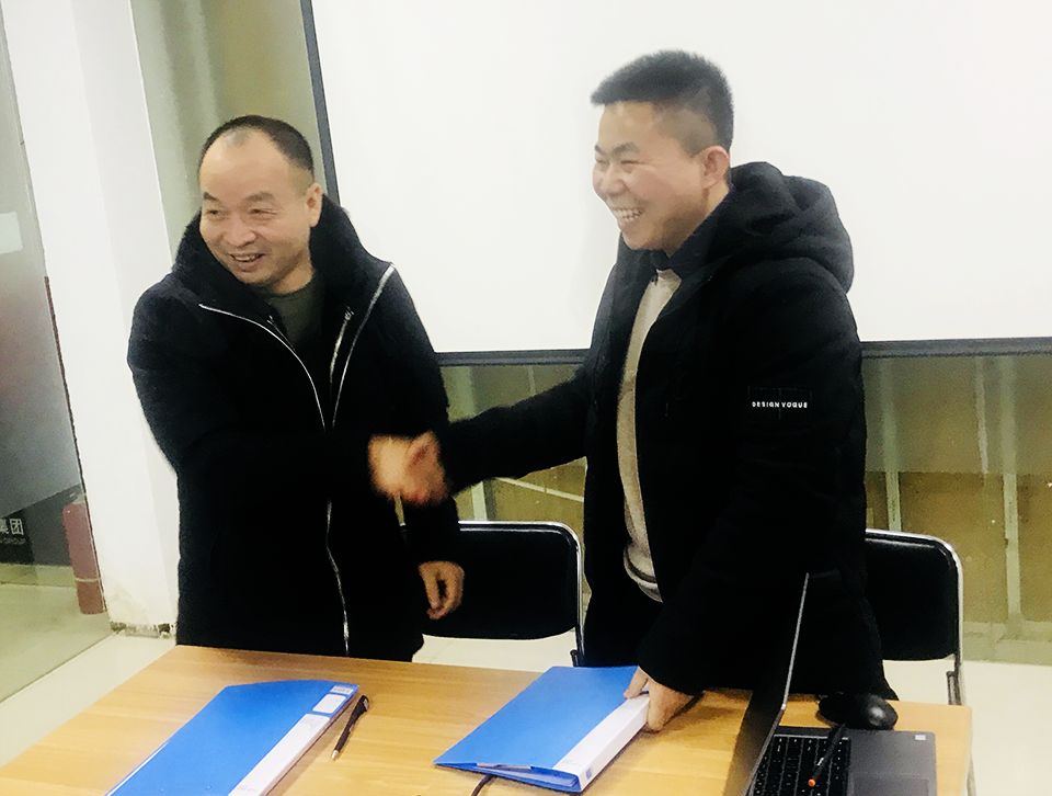 常德市工商联主席张业梅带队调研考察天维网络(图16)